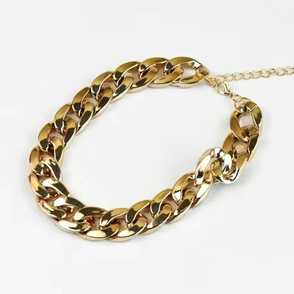 Dog‎ exaggerated necklace